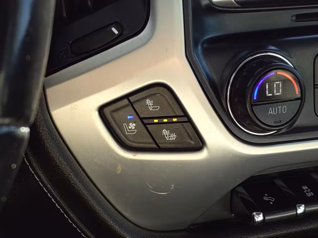 2016 GMC Sierra 3500HD - 1GT12TE85GF125498 - Image #8