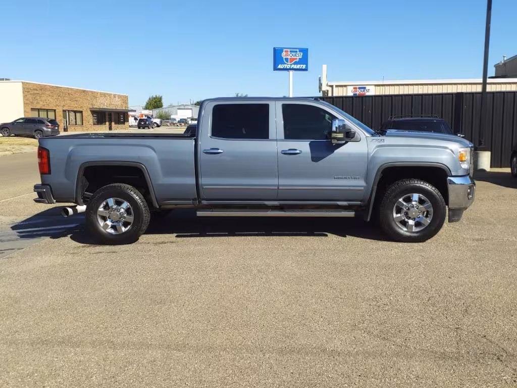 2016 GMC Sierra 3500HD - 1GT12TE85GF125498 - Image #2